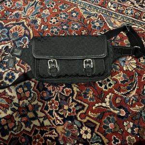 COACH EUC Monogram beltbag/crossbody
